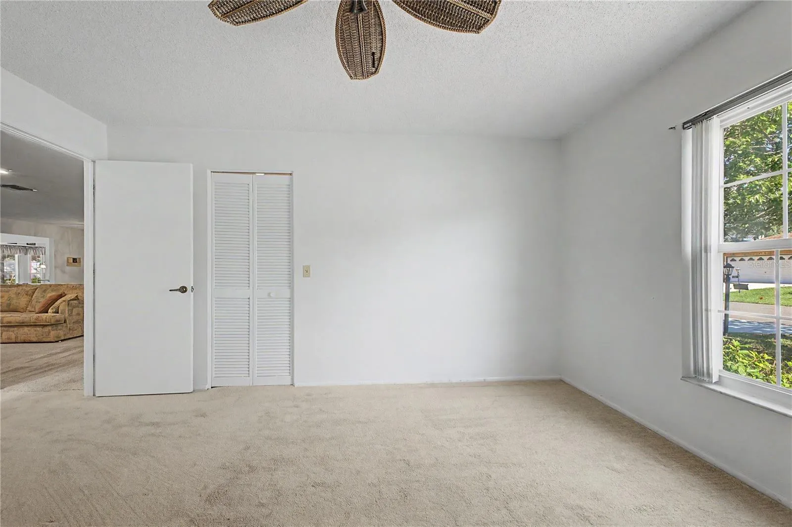 7088 CROWN OAKS DR, photo 34
