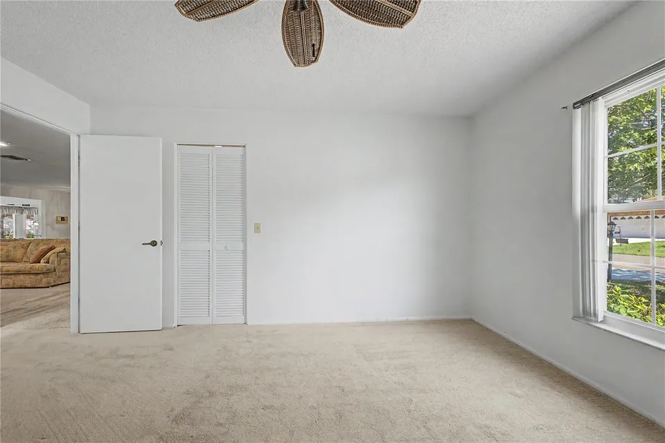 7088 CROWN OAKS DR, photo 34