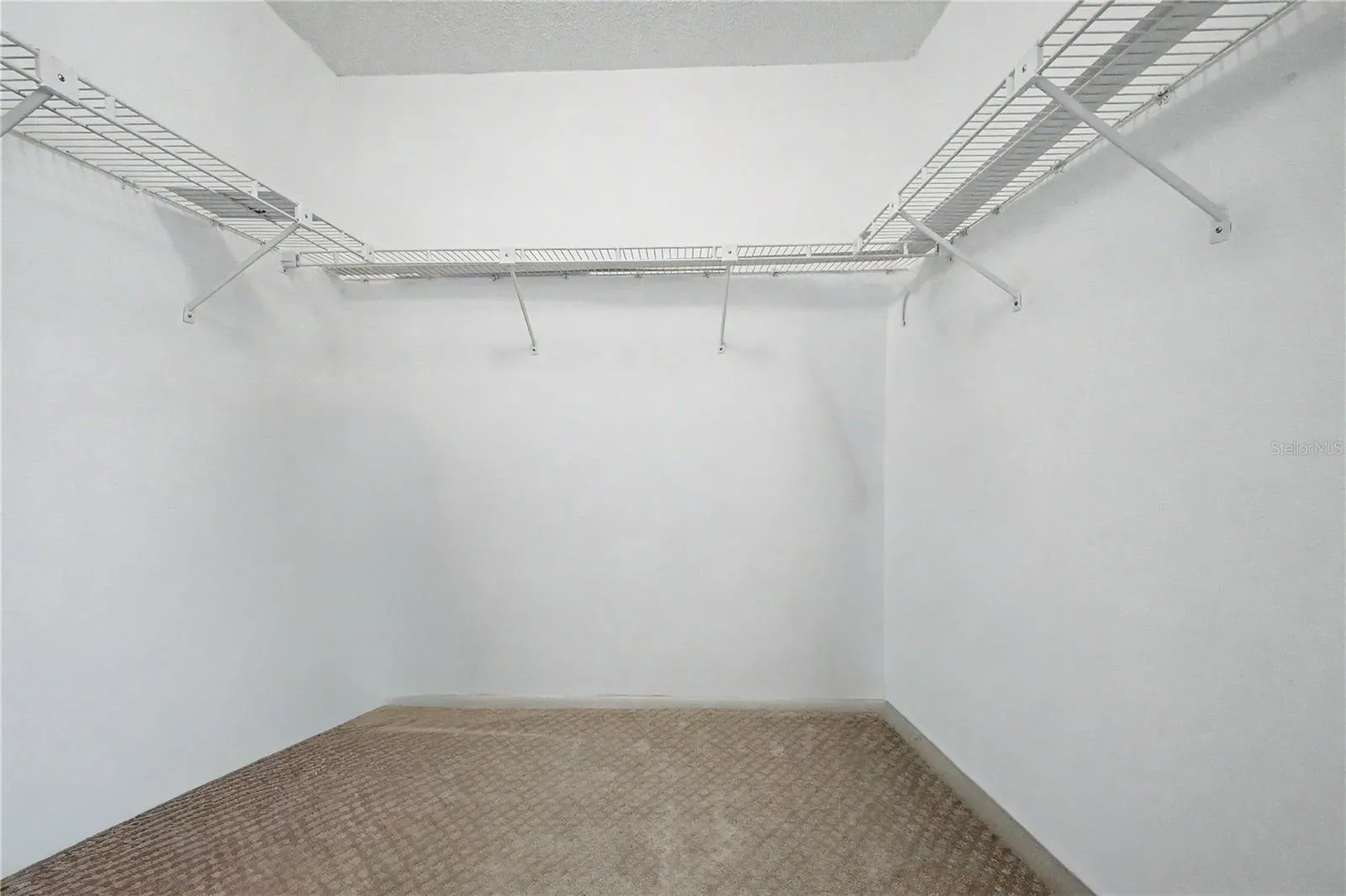 7088 CROWN OAKS DR, photo 35