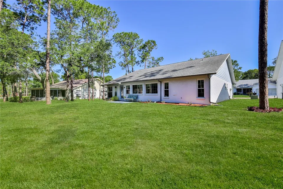 7088 CROWN OAKS DR, photo 37
