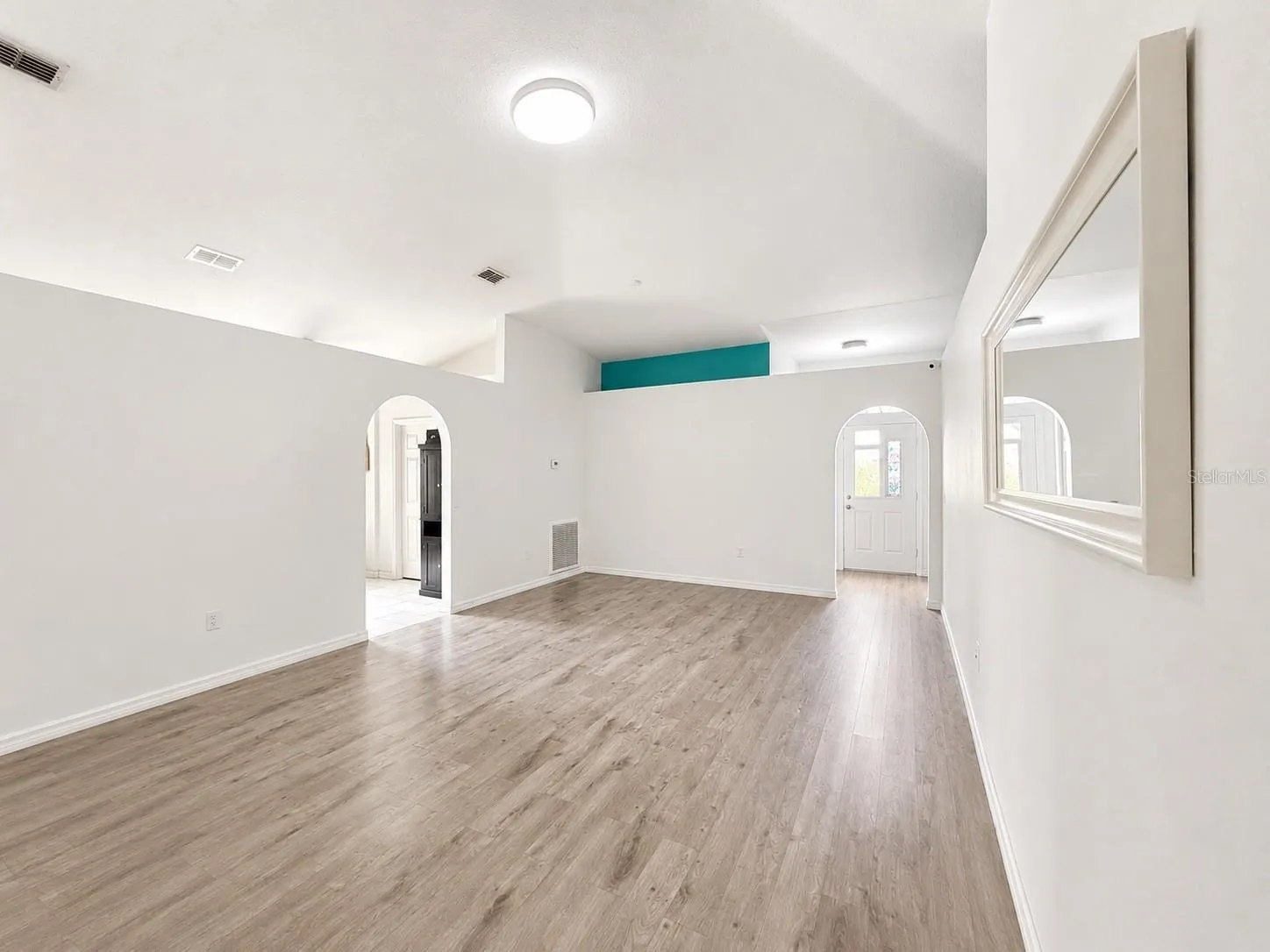 2221 PARIA LN, photo 9