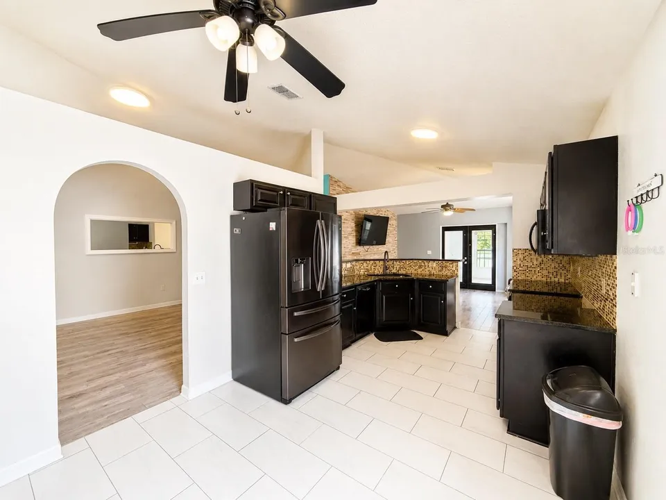 2221 PARIA LN, photo 13