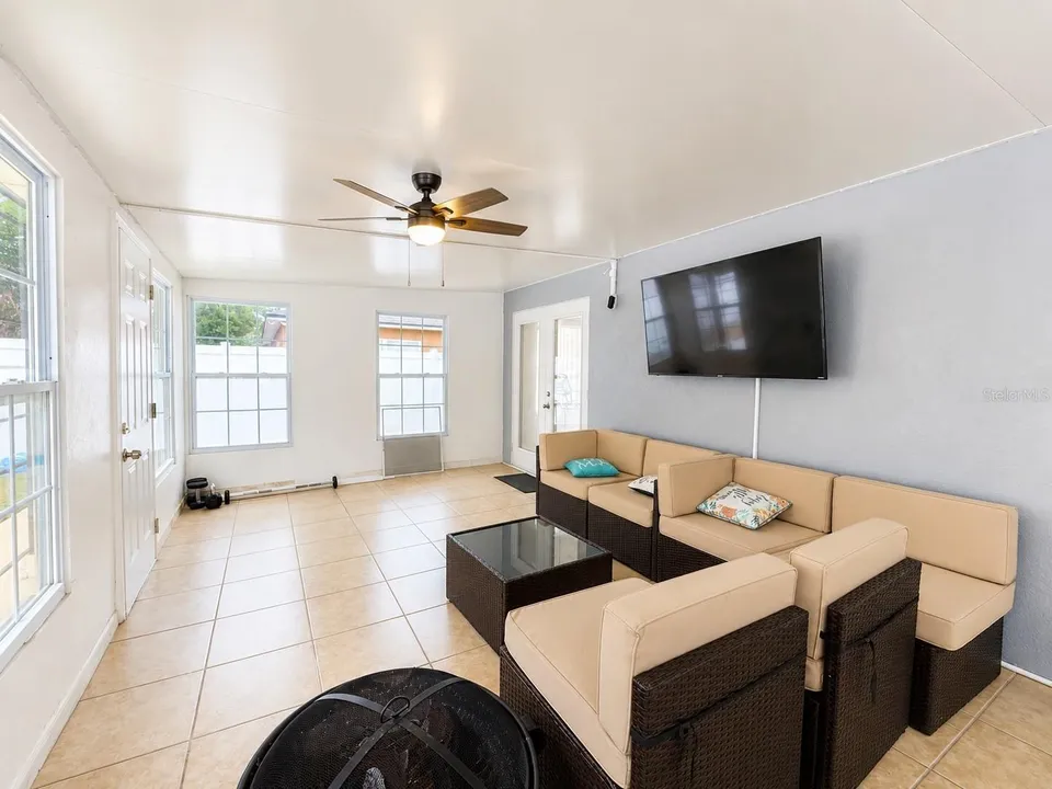 2221 PARIA LN, photo 25