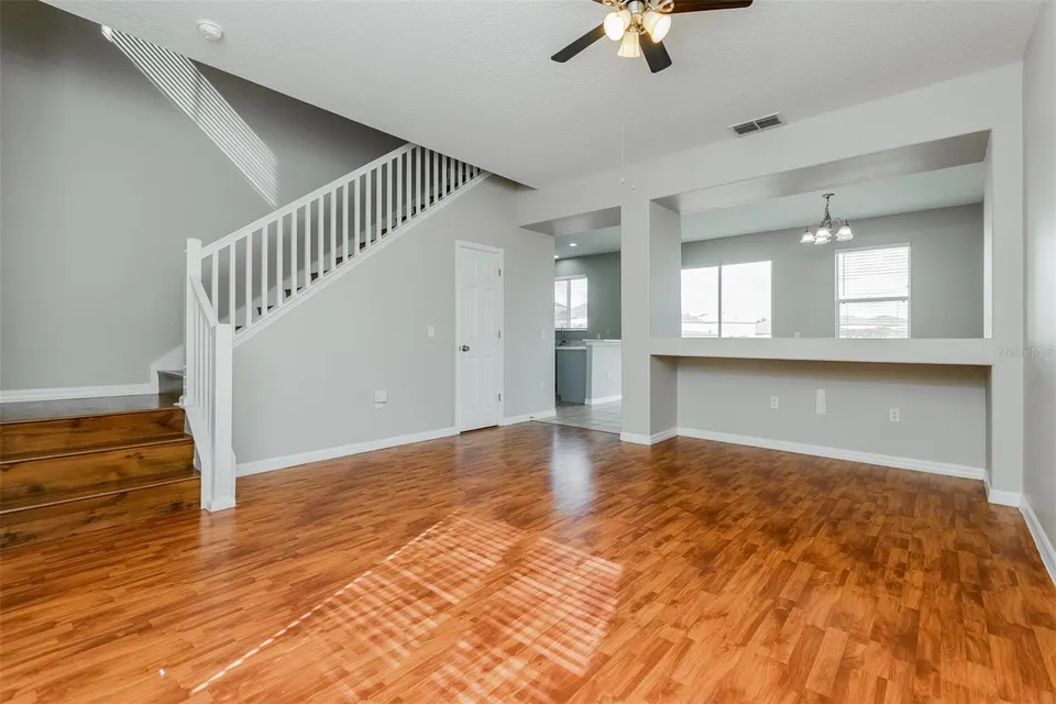 513 BERRY JAMES CT, photo 2