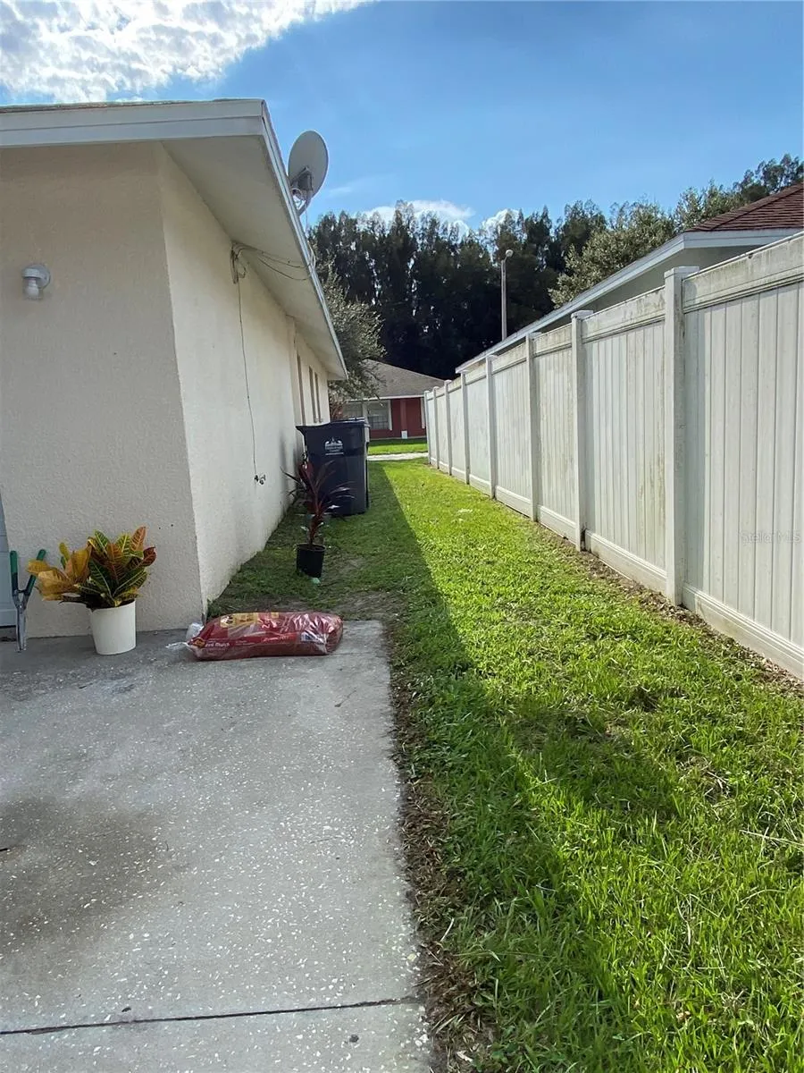 10328 SUMMERVIEW CIR, photo 33