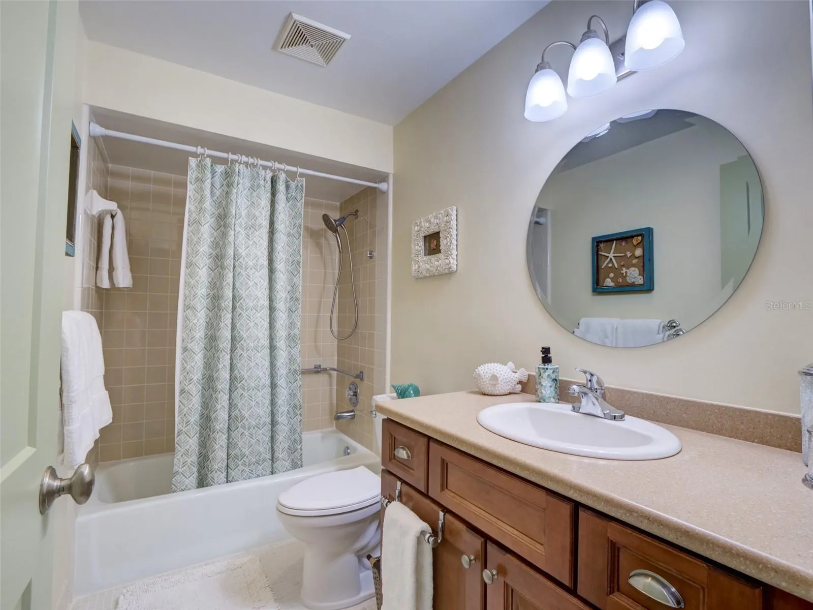 100 S TREMAIN ST #G2, photo 30