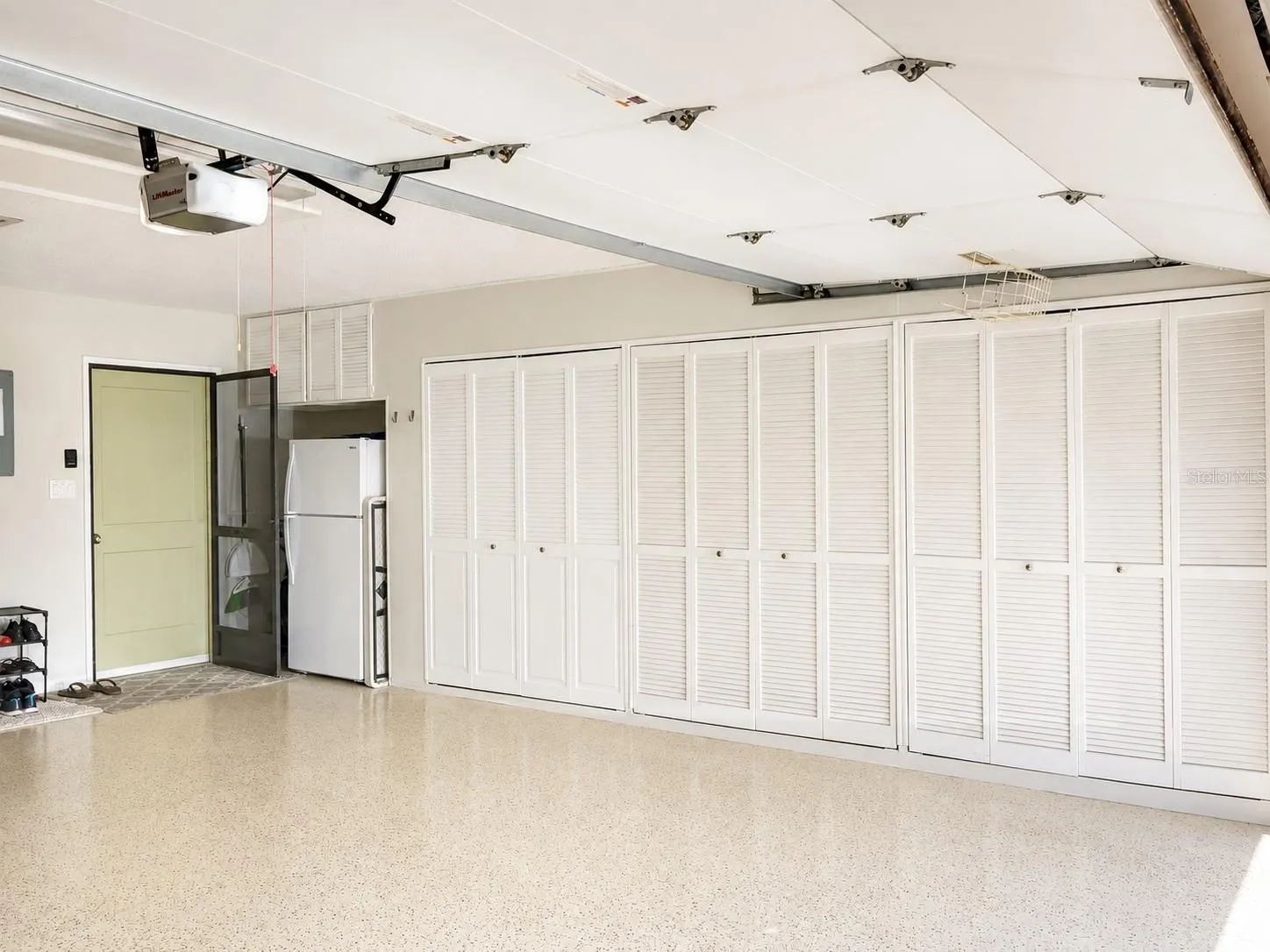 100 S TREMAIN ST #G2, photo 32