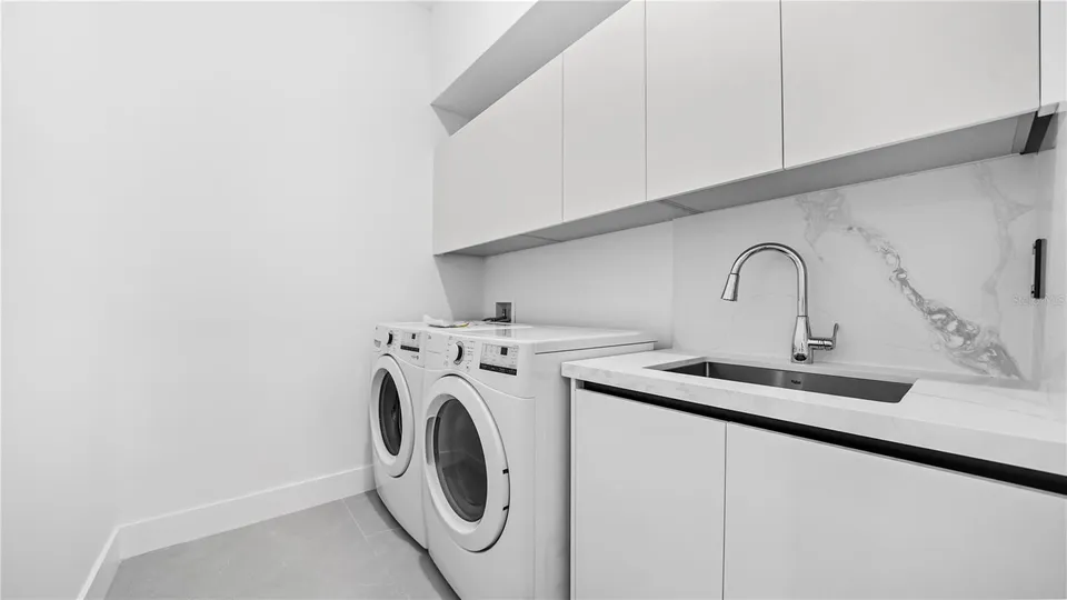 230 W PINE VALLEY LN, photo 31