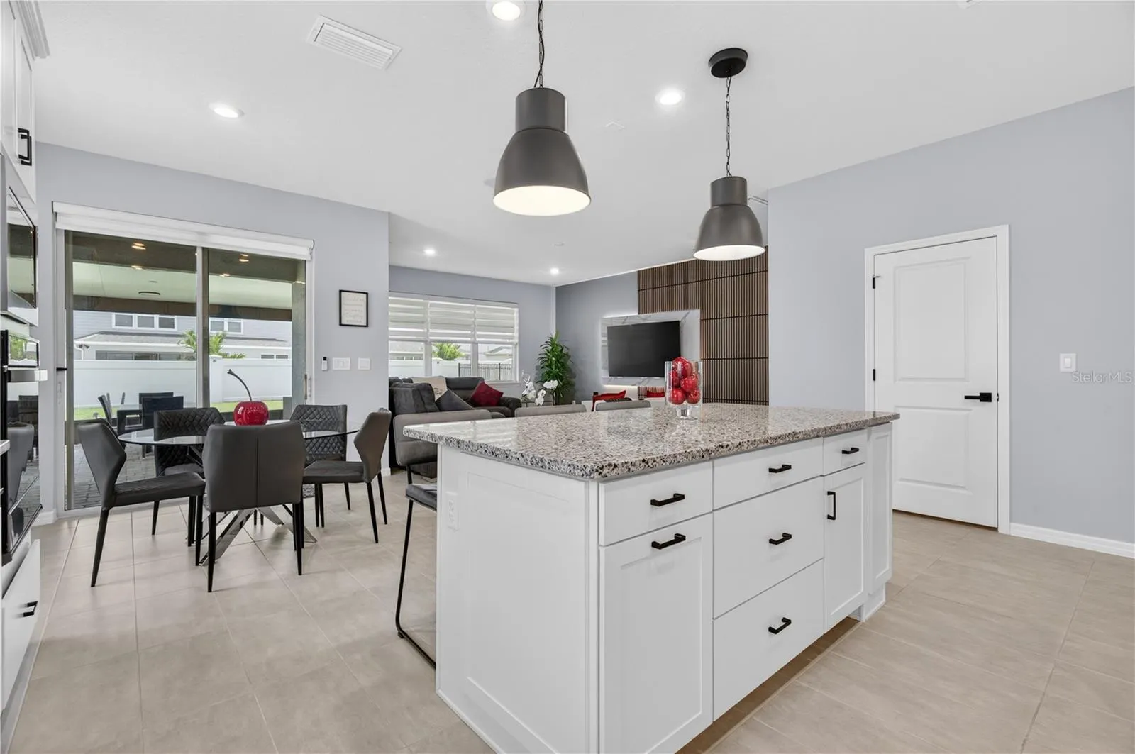 7239 IVY TENDRIL AVE, photo 42