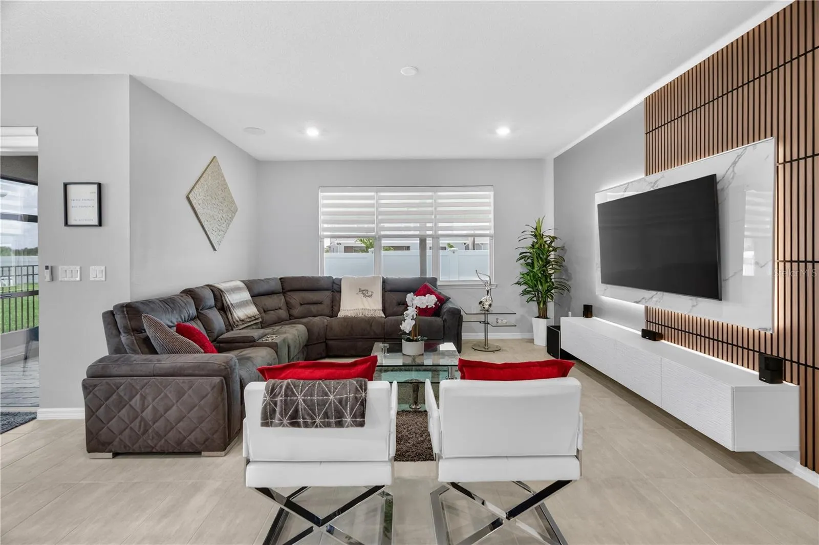 7239 IVY TENDRIL AVE, photo 9