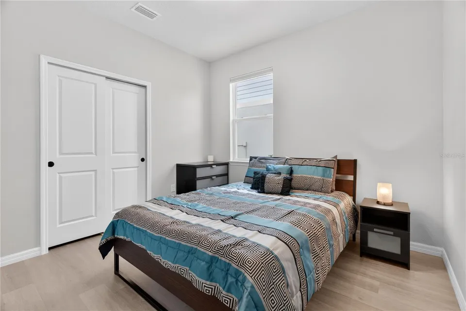 7239 IVY TENDRIL AVE, photo 15