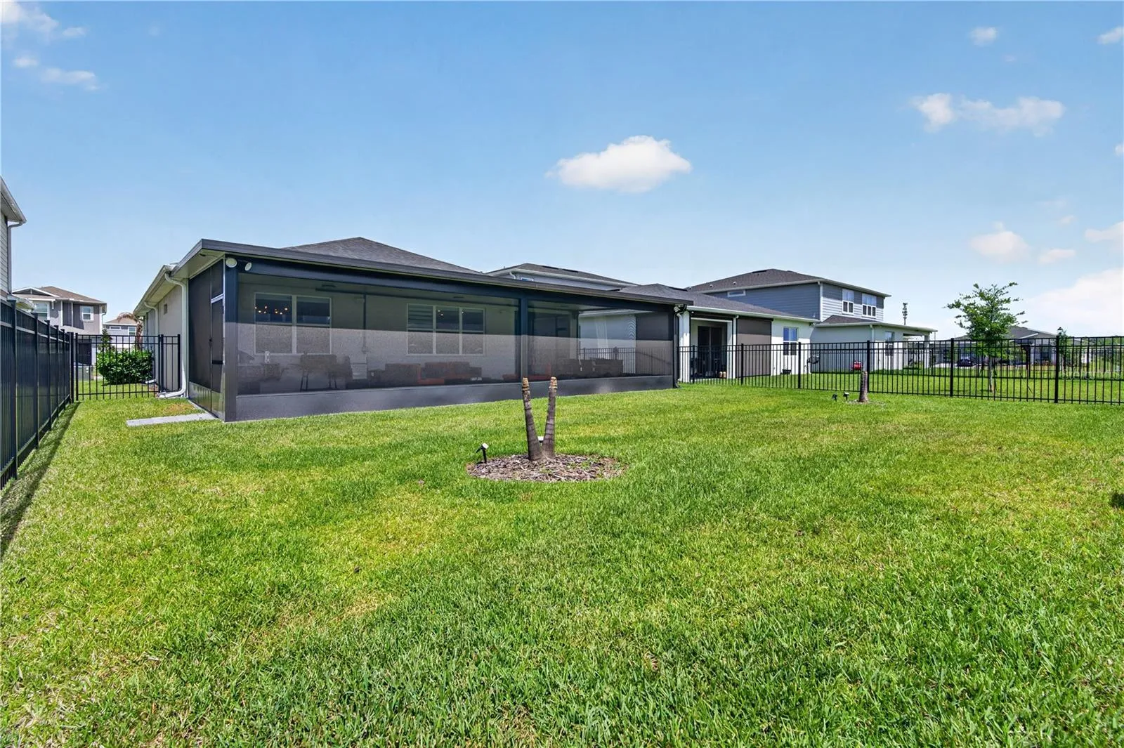 7239 IVY TENDRIL AVE, photo 40