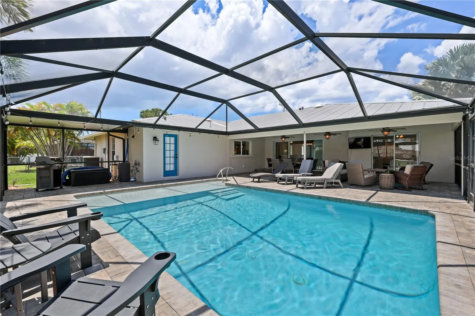 5215 PELICAN BLVD, photo 2
