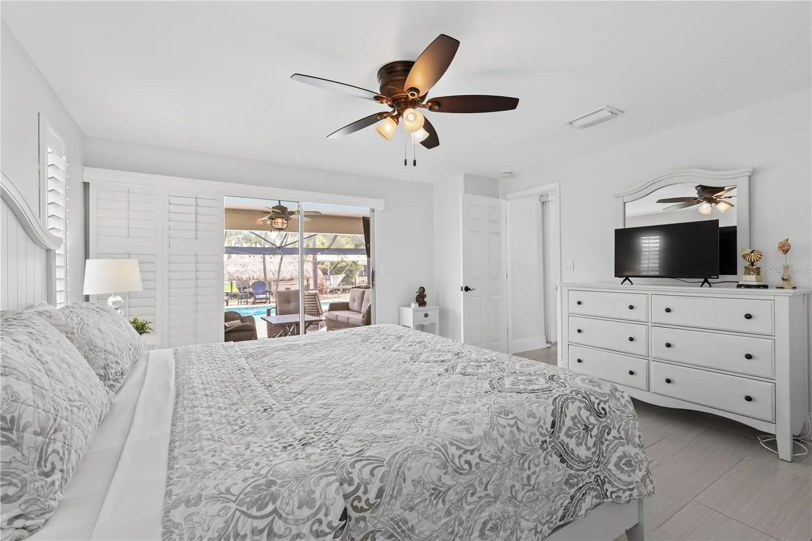 5215 PELICAN BLVD, photo 25