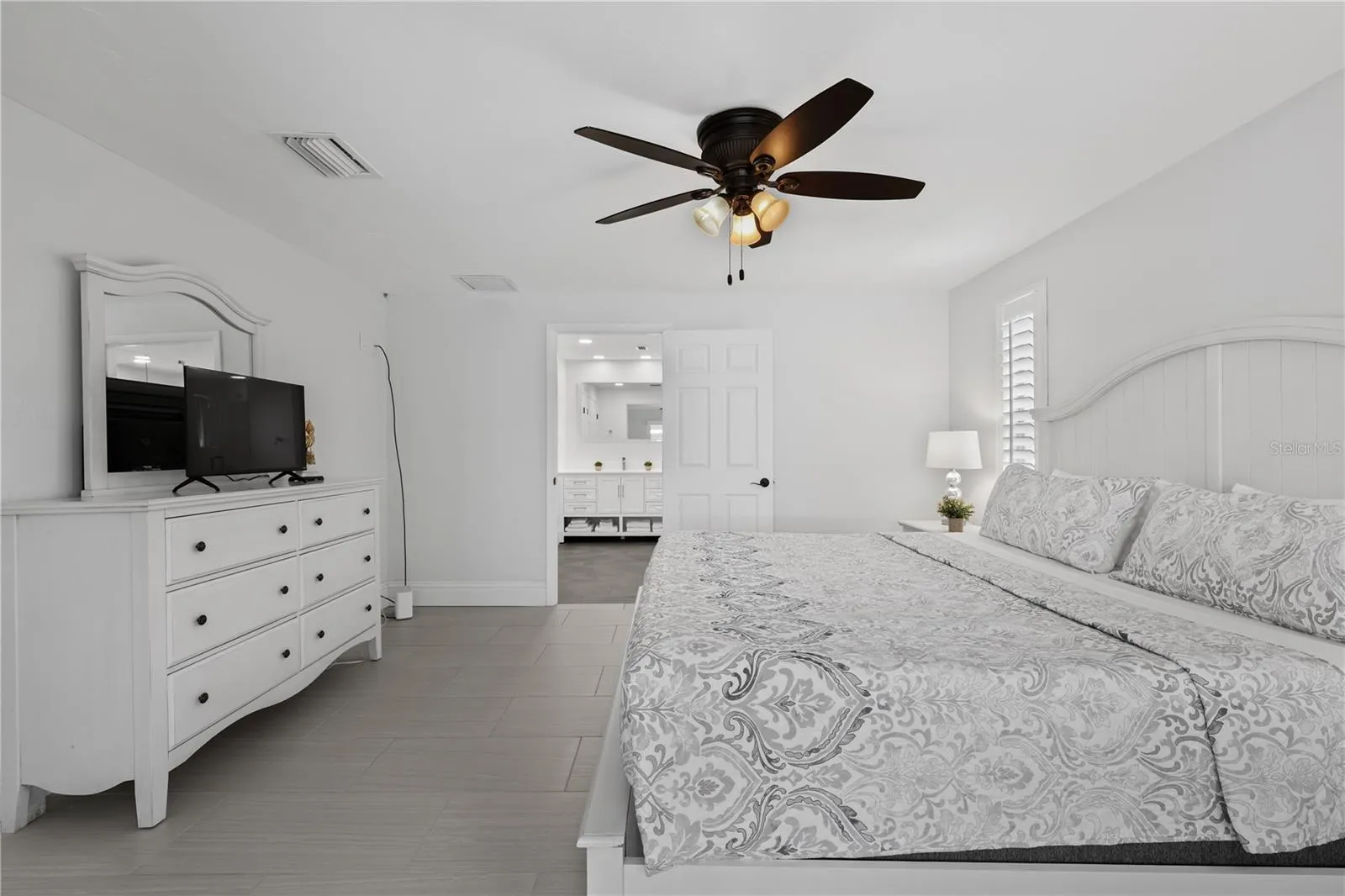5215 PELICAN BLVD, photo 26