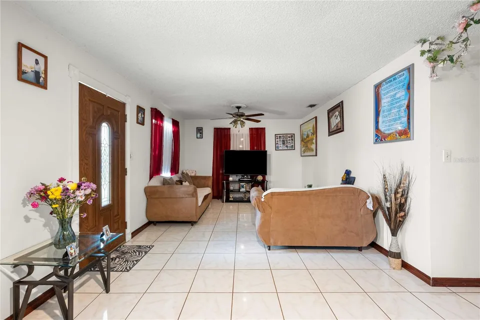 37253 SAFARI DR, photo 16