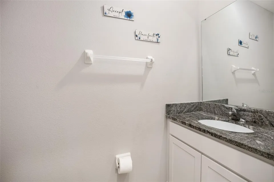 4372 SW 56TH PL, photo 39
