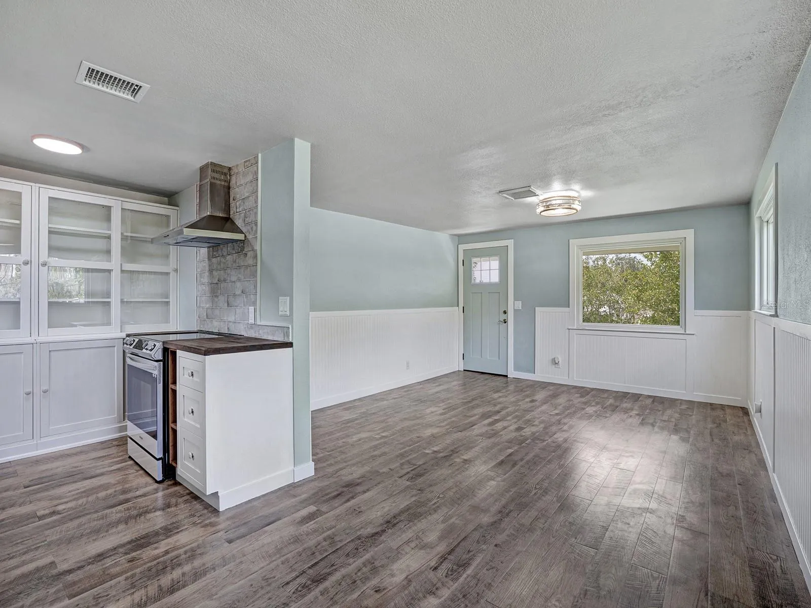5633 ESSEX WAY, photo 4