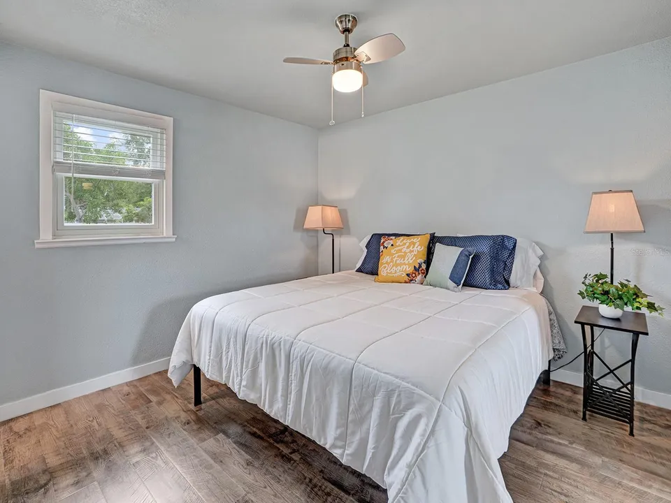 5633 ESSEX WAY, photo 10