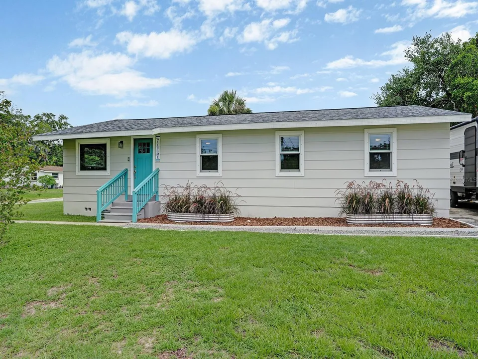 5633 ESSEX WAY, photo 1