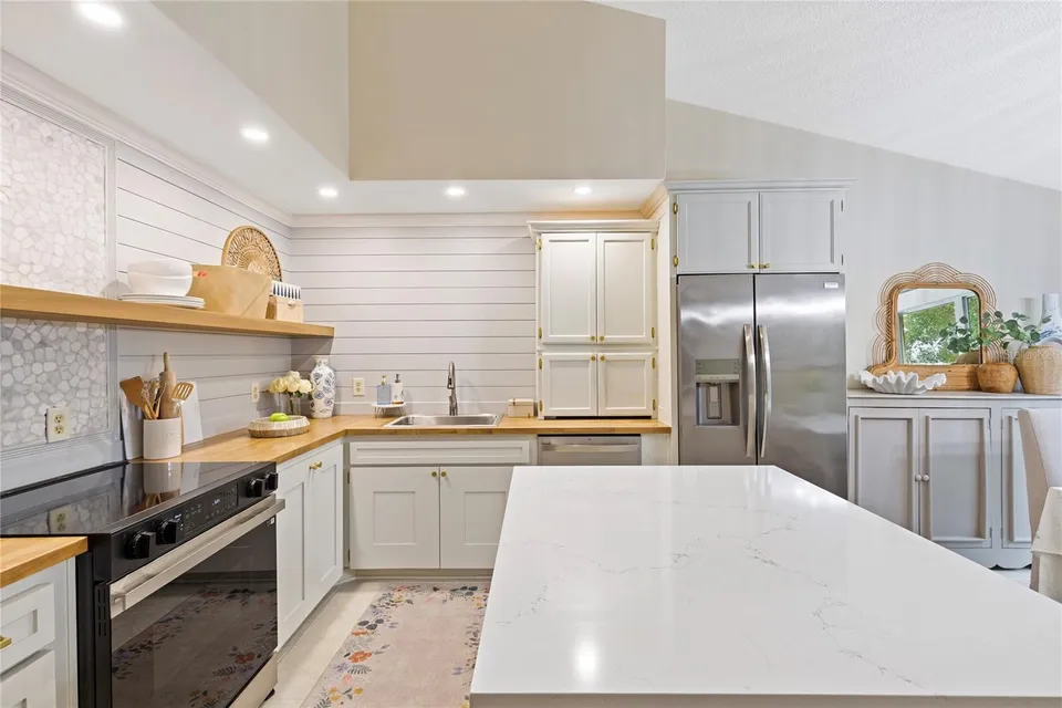 2209 UTOPIAN DR E #307, photo 15