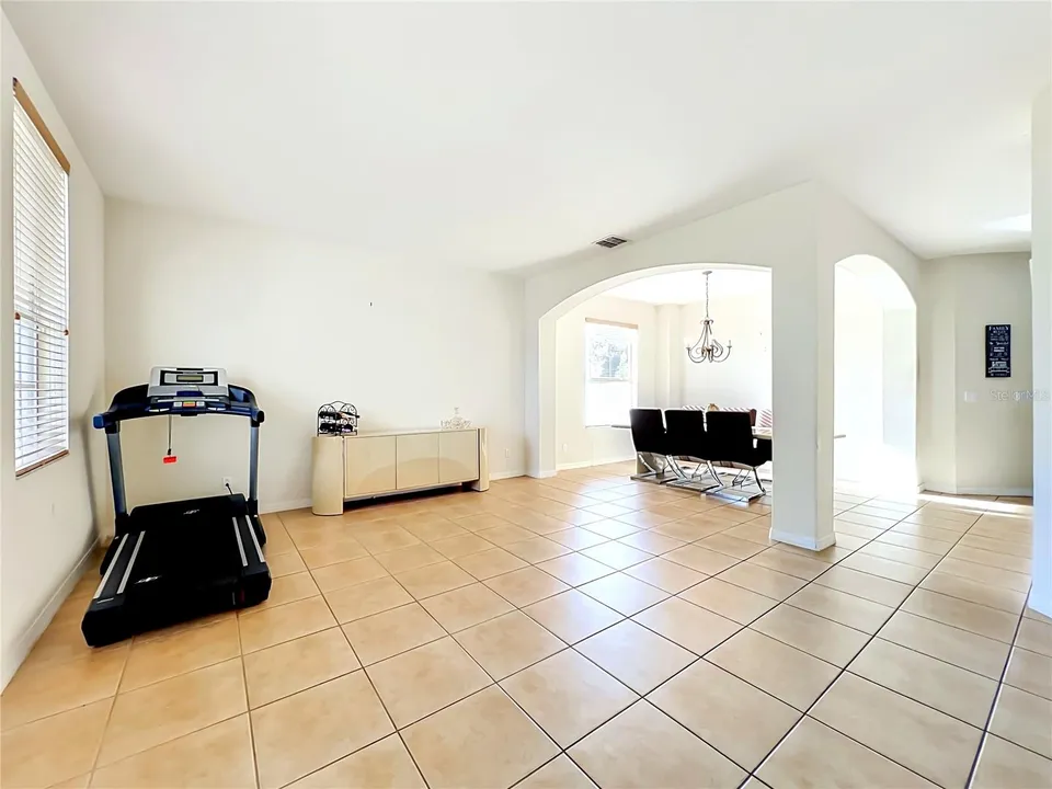 12912 CLOVERDALE LN, photo 9