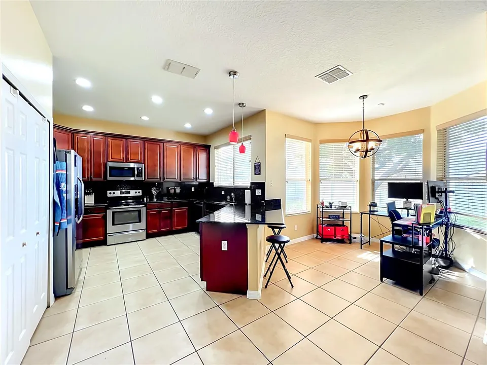 12912 CLOVERDALE LN, photo 18