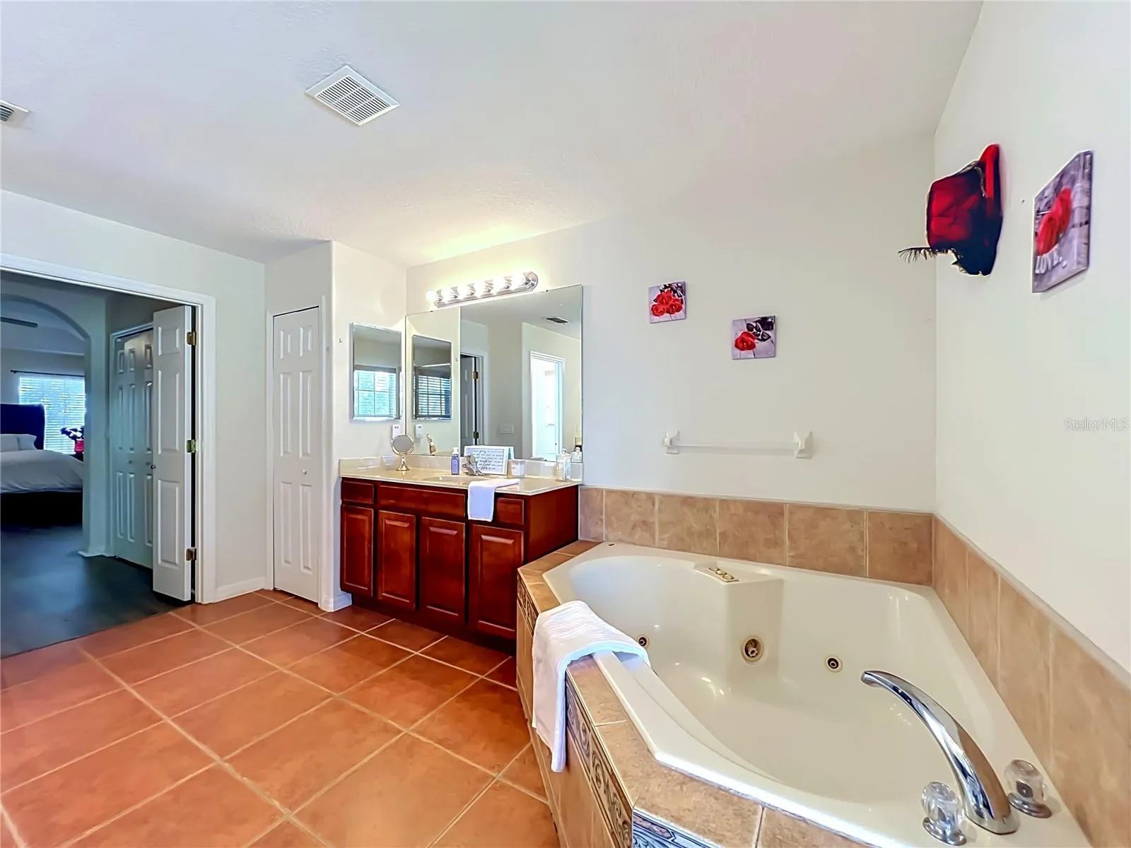 12912 CLOVERDALE LN, photo 54