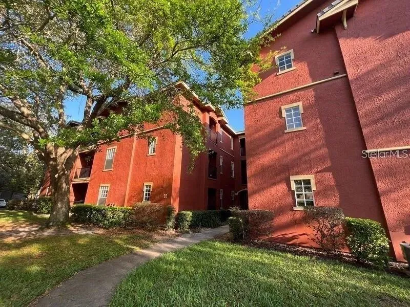102 VISTA VERDI CIR #124, photo 15
