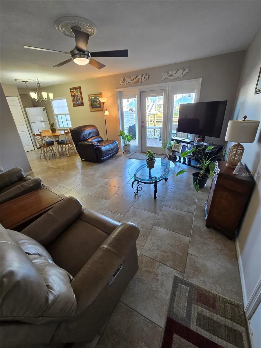 5231 BEACH DR SE #A, photo 5