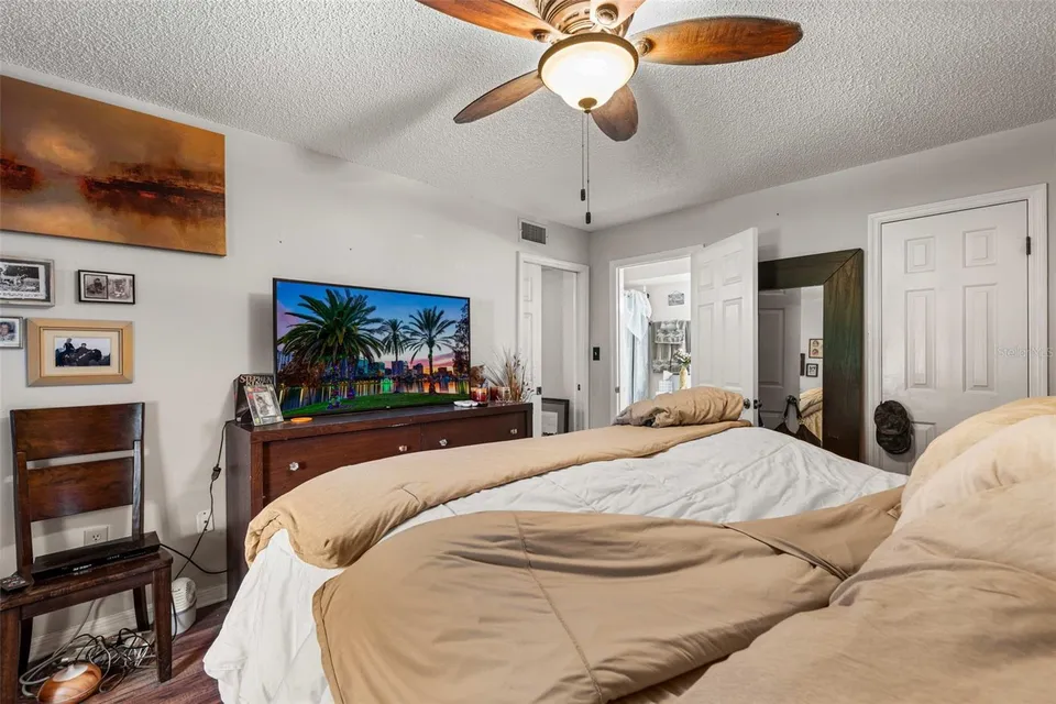 100 E OAK TERRACE DR #C1, photo 27