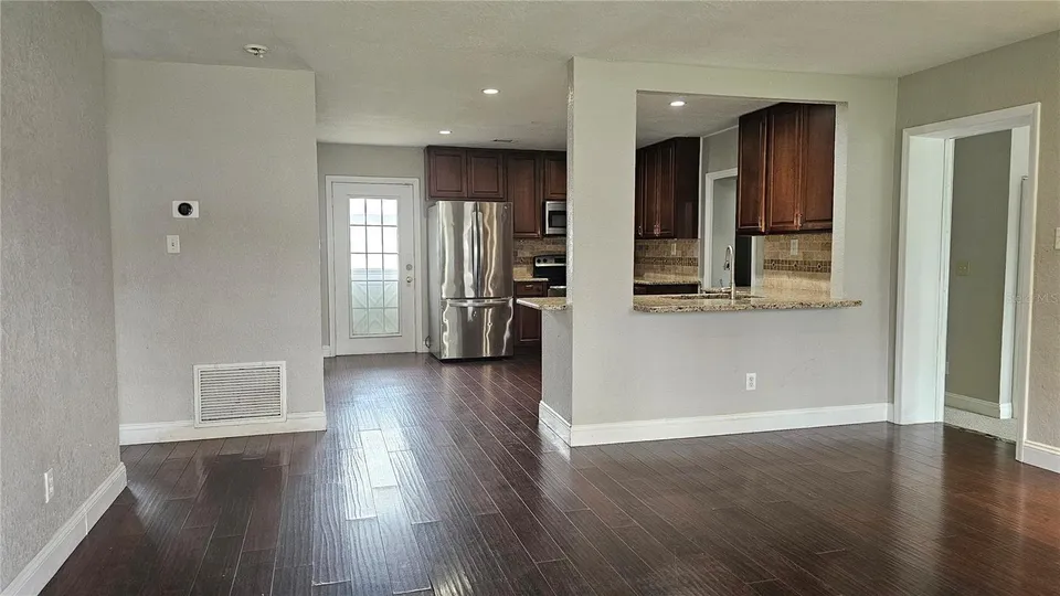 314 WOODLAND DR, photo 5
