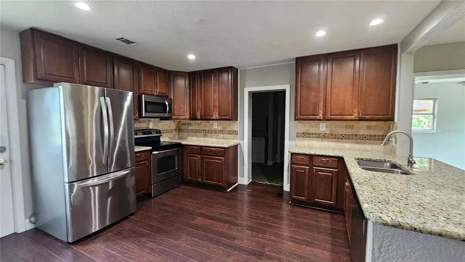 314 WOODLAND DR, photo 12