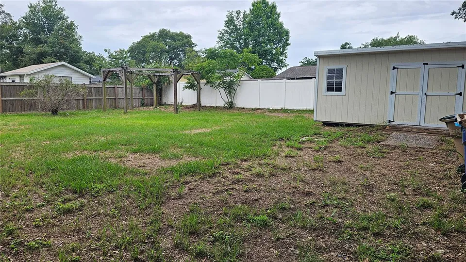 314 WOODLAND DR, photo 26