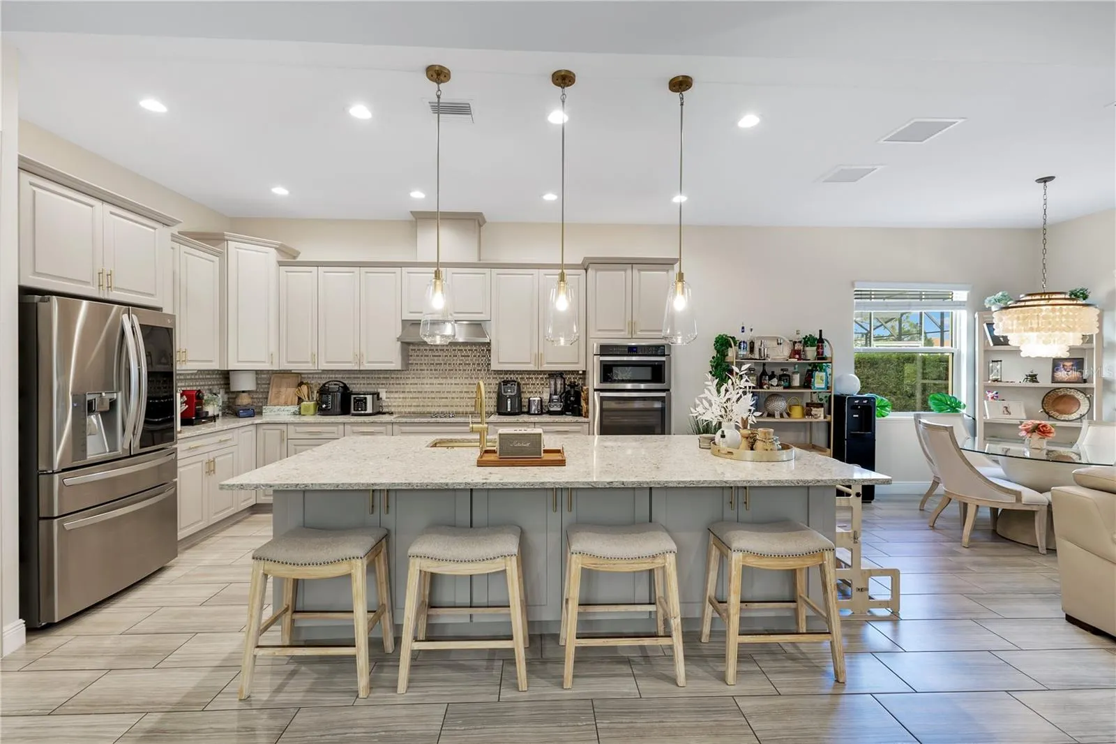 10720 GAWSWORTH PT, photo 2