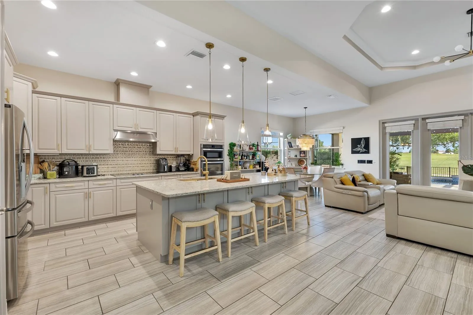 10720 GAWSWORTH PT, photo 3