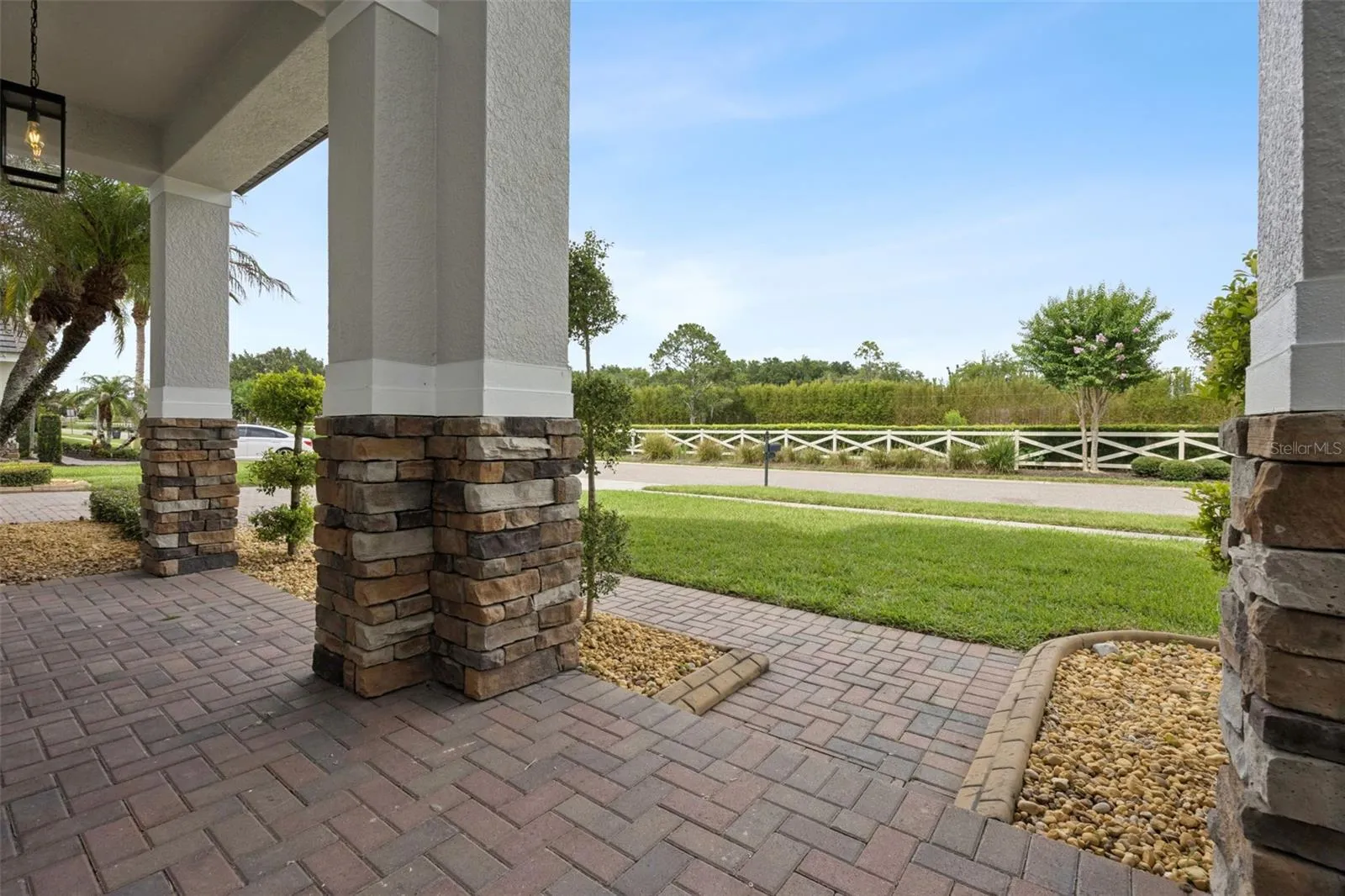 1812 LAKE ROBERTS LANDING DR, photo 2