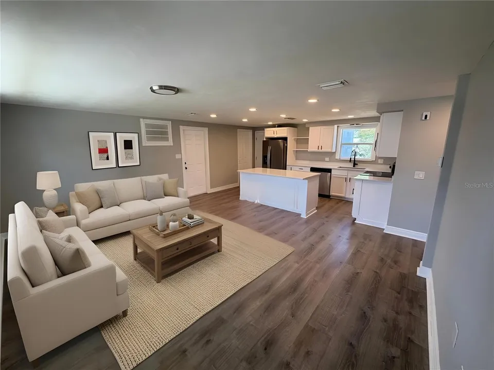 3511 CAMBRIDGE ST, photo 2