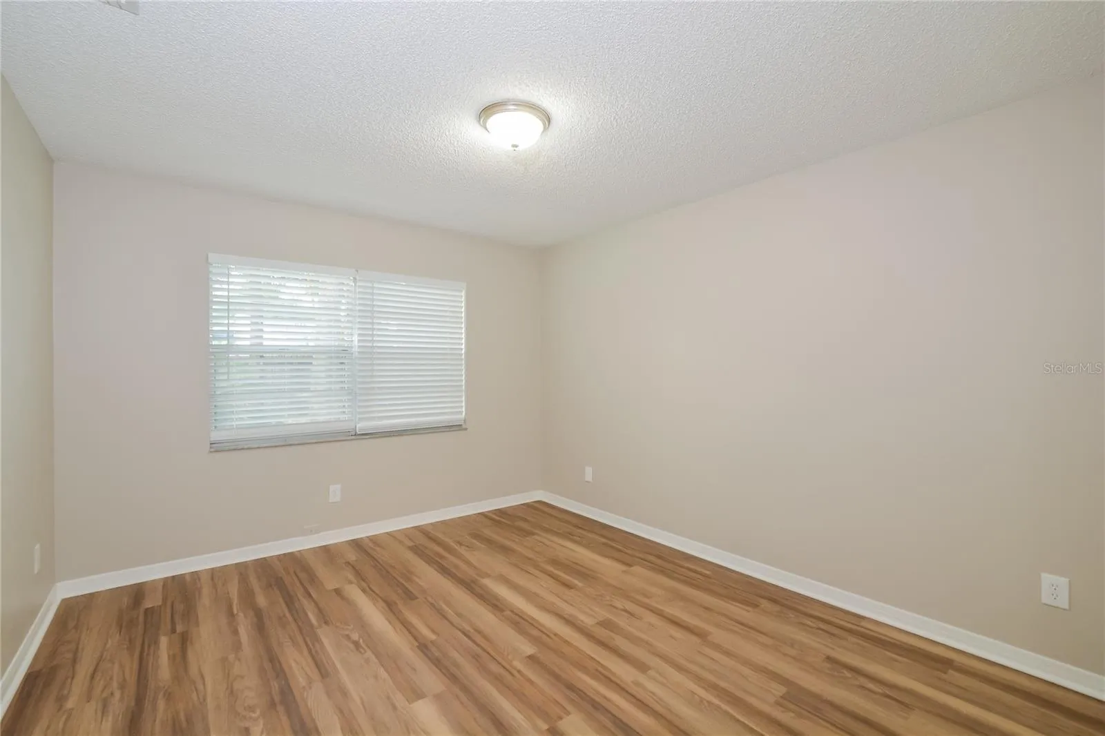 8873 ASPEN AVE, photo 10