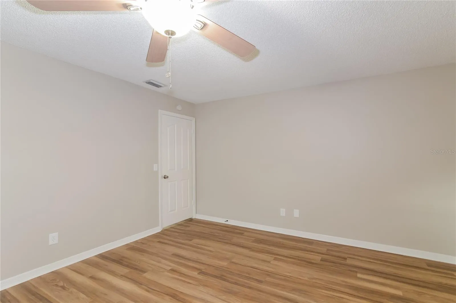 8873 ASPEN AVE, photo 11