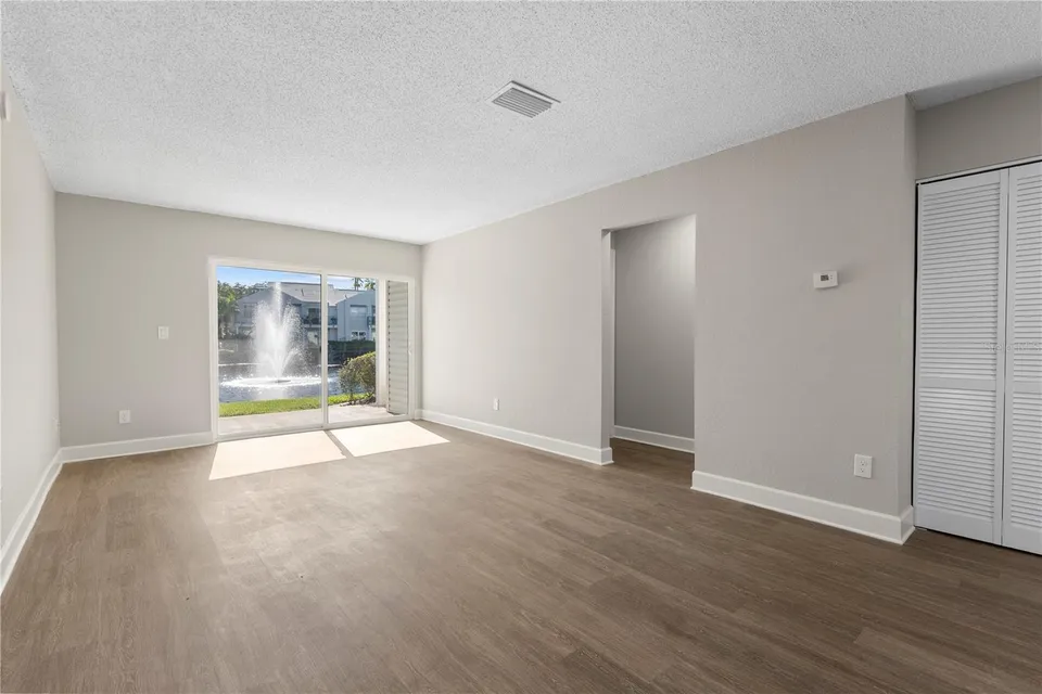 2508 WOODGATE BLVD #105, photo 13