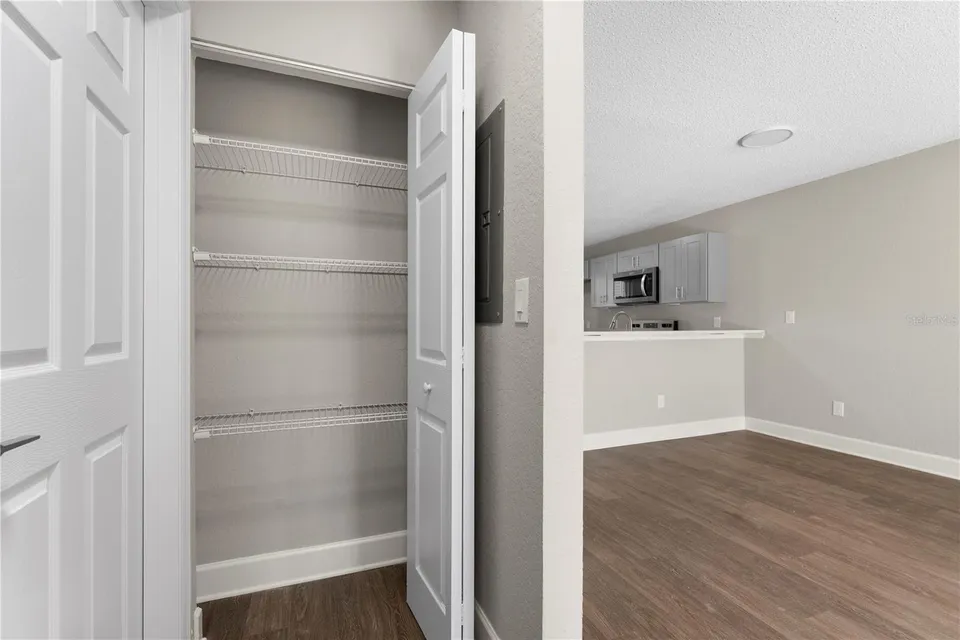 2508 WOODGATE BLVD #105, photo 24