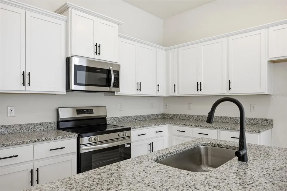 16780 NW 178TH TER, photo 5