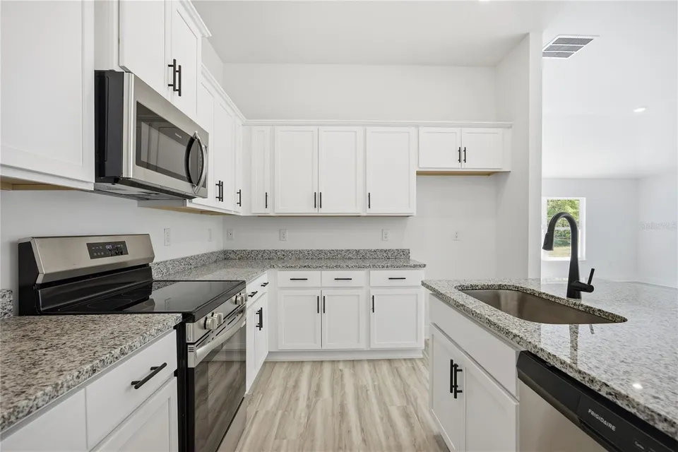 16780 NW 178TH TER, photo 6
