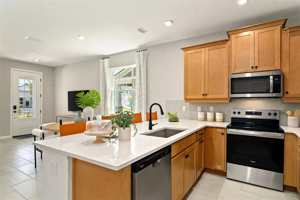 221 SPINDLE PALM CV, photo 4