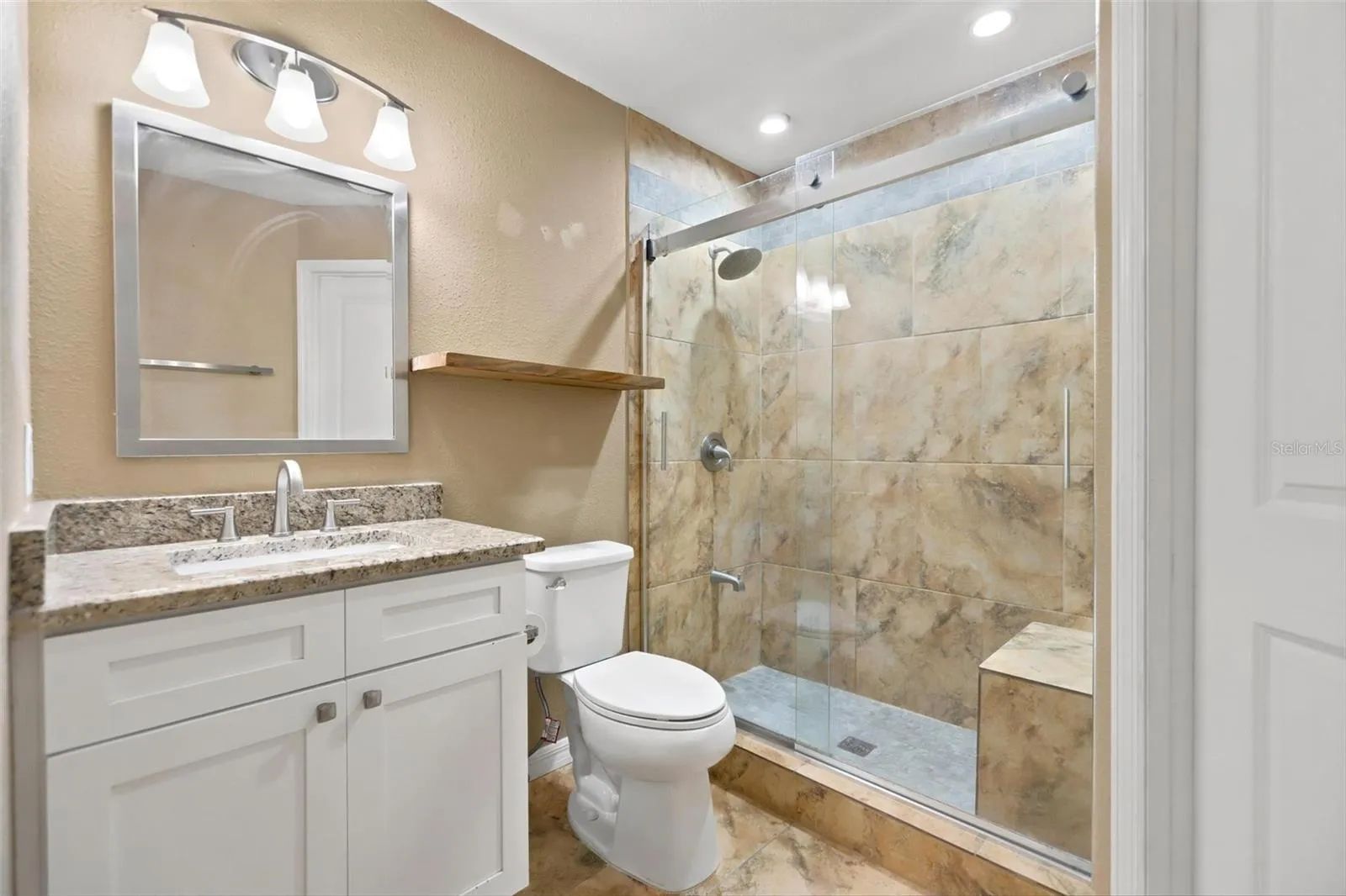 2695 KEENE LN, photo 19