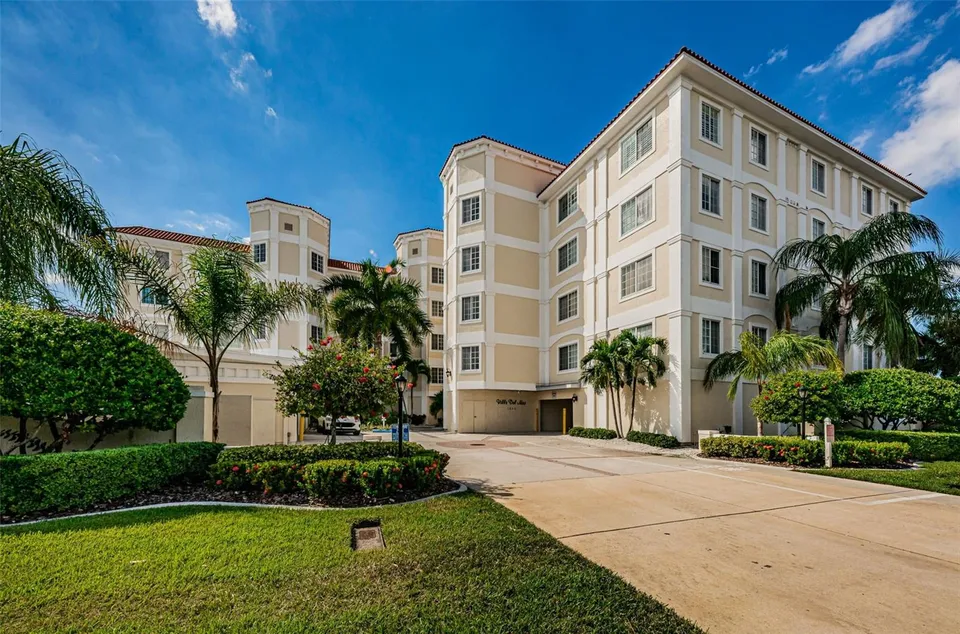 1860 N FORT HARRISON AVE #103, photo 2