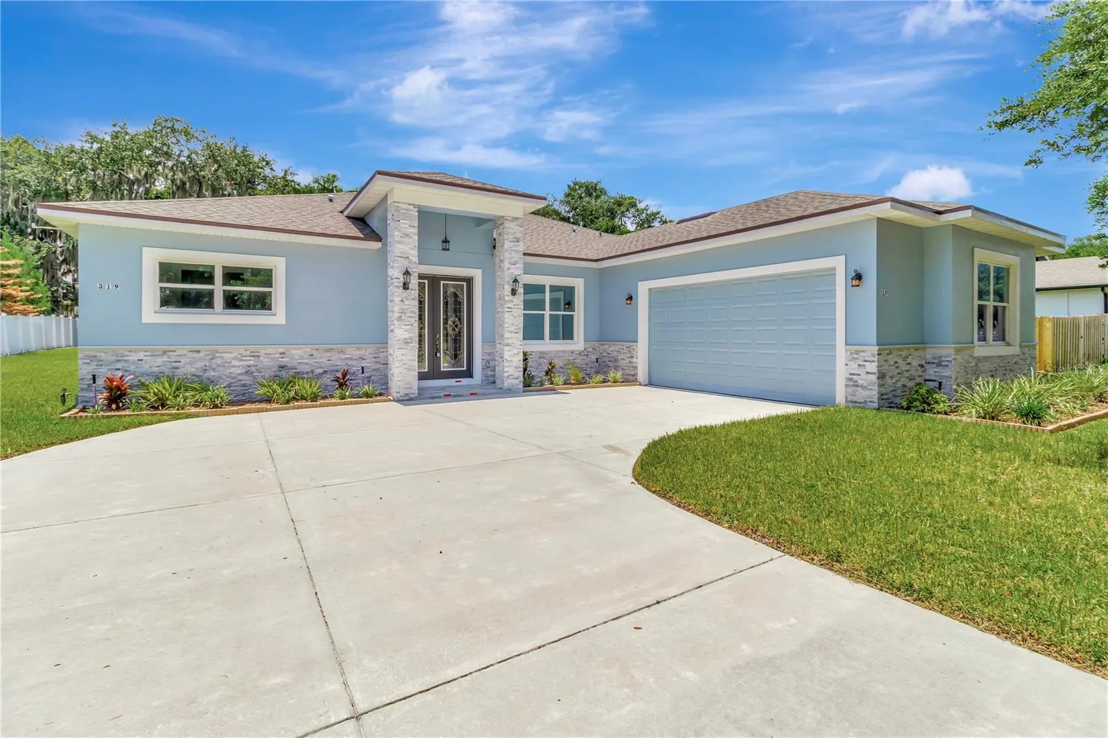 319 WATER SHORE DR, photo 2