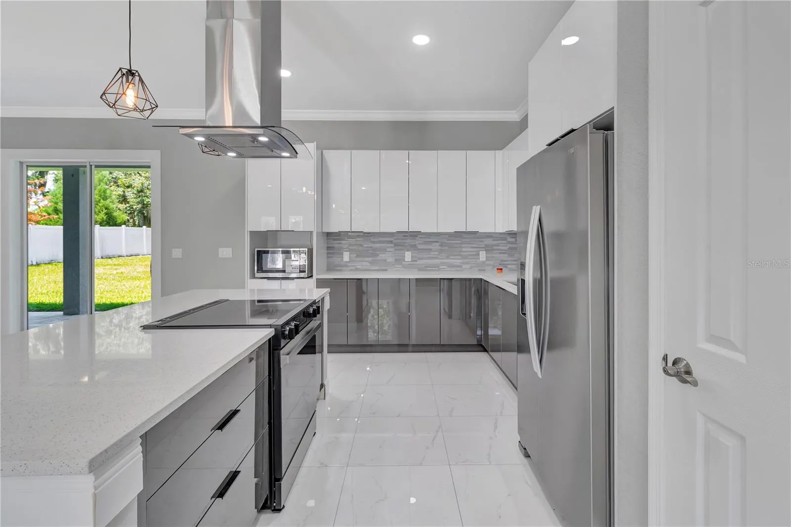 319 WATER SHORE DR, photo 8