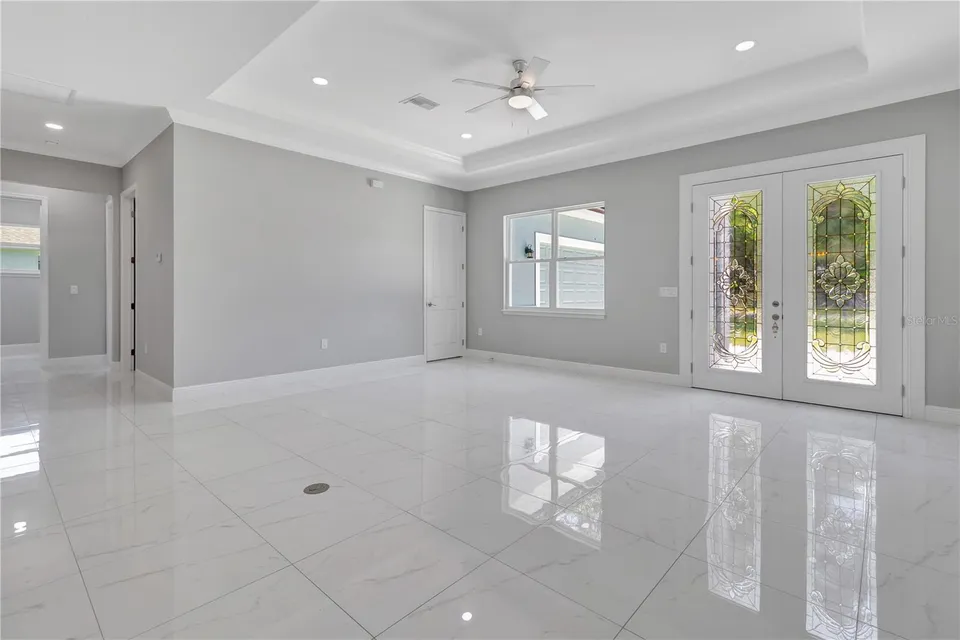 319 WATER SHORE DR, photo 11
